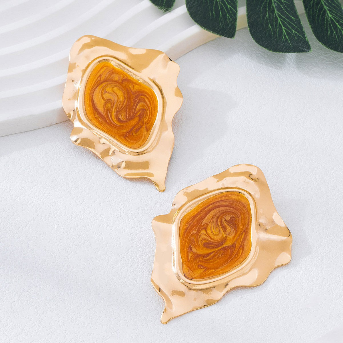 Wholesale Geometric Irregular Drip Oil Earrings Yellow Alloy For Women Party Wear Boutique Jewelry Accessory