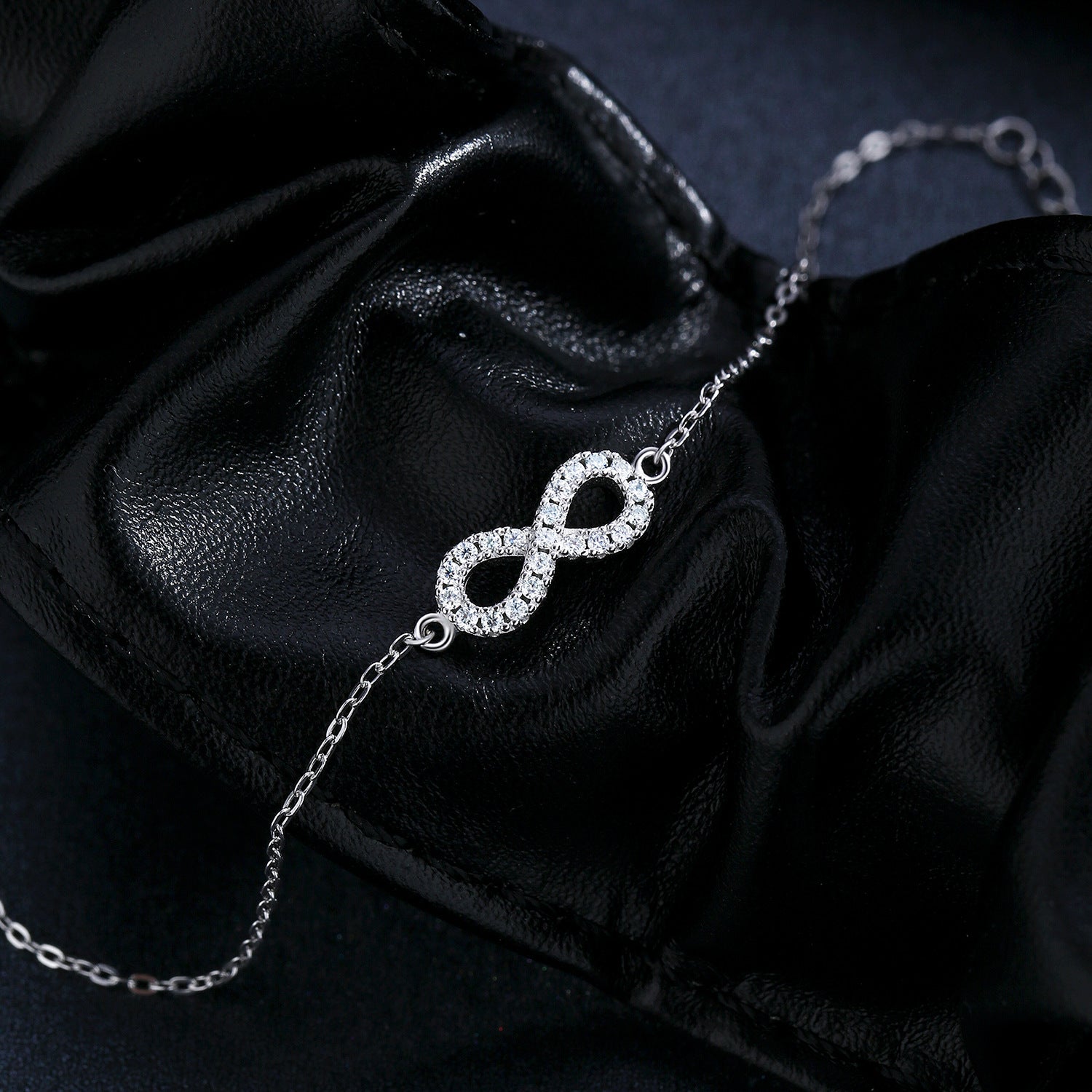 Wholesale  Diamond s925 Silver Diamond 8-Shape Bracelet