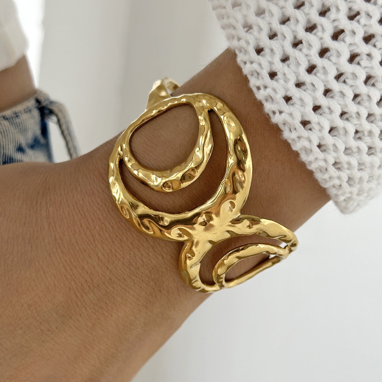 Wholesale Stainless steel  Irregular Leaf Wide Opening Bracelet