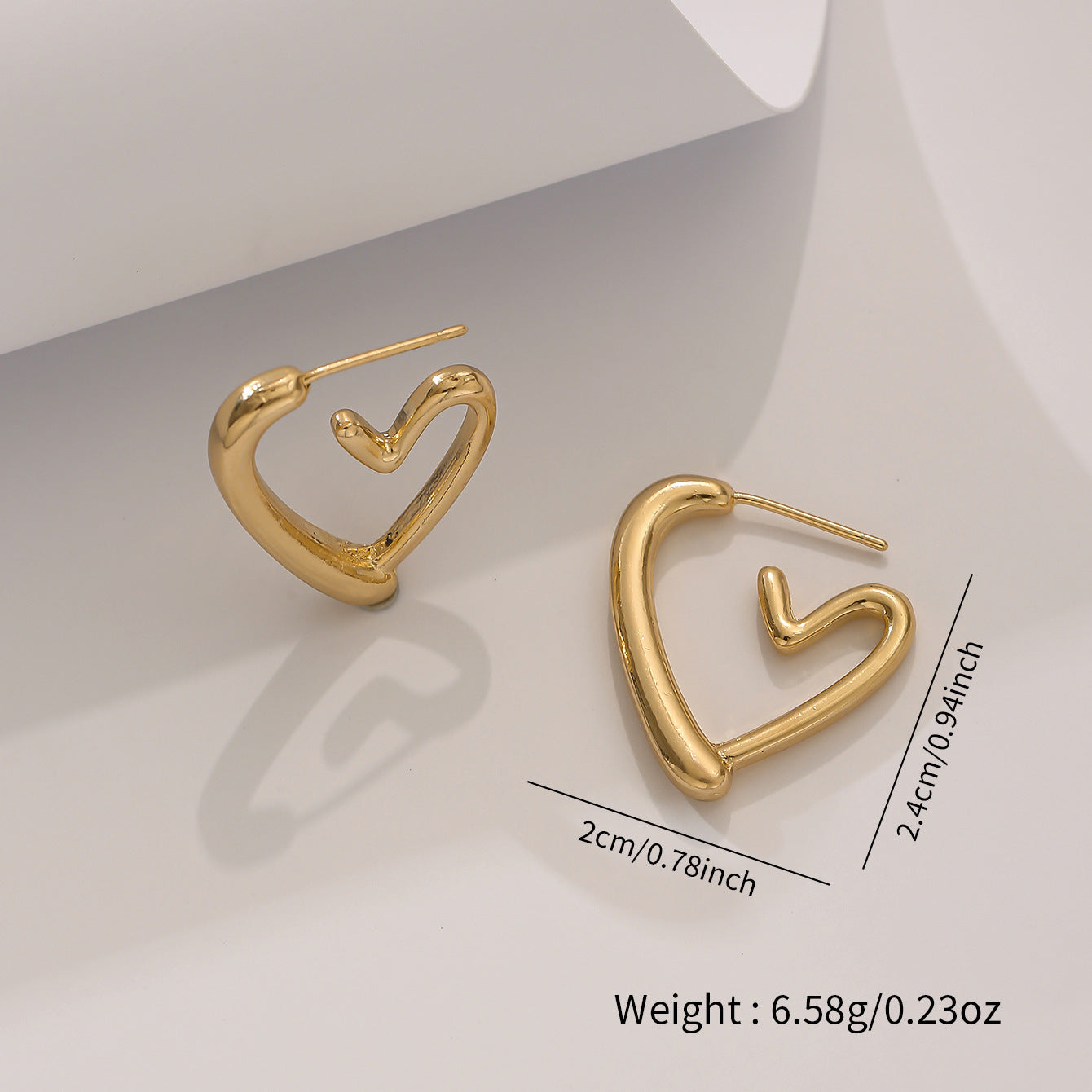 Wholesale Chic Open Heart Dangle Earrings For Women Geometric Gold Tone Earrings Stylish Jewelry Accessory Boutique Resale And Gift