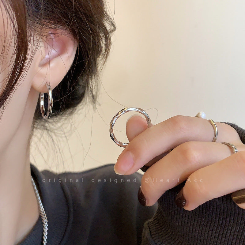 Wholesale Vintage Metallic Shiny Spherical Earrings