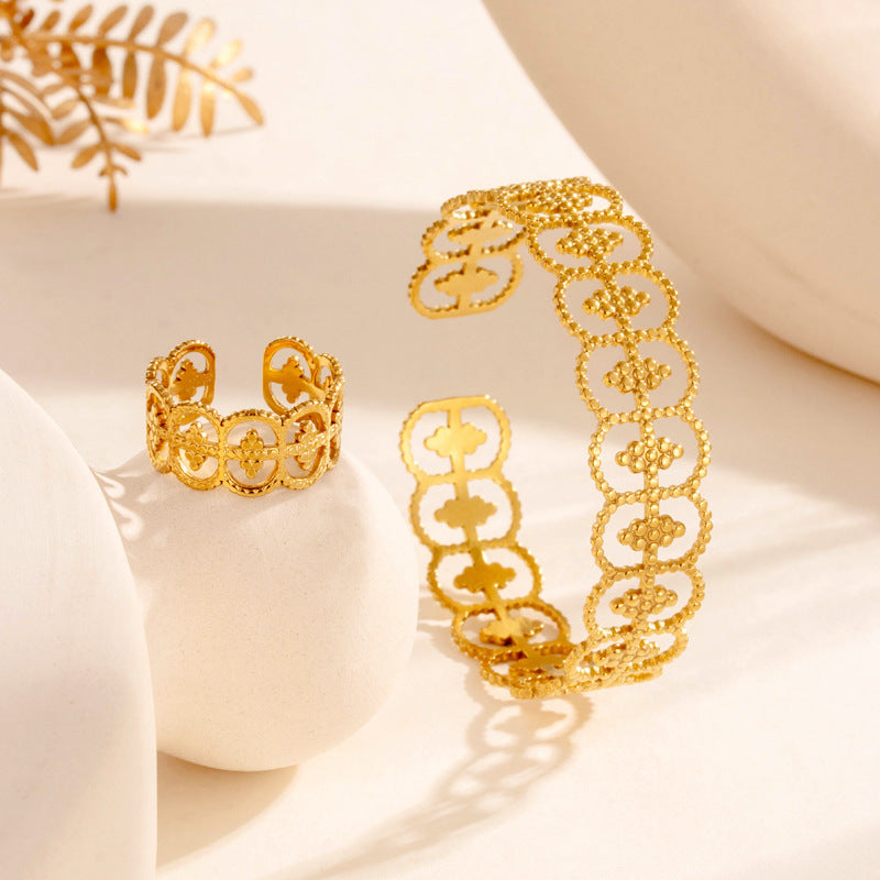 Wholesale Titanium steel retro high-grade lace opening adjustable rings bracelet