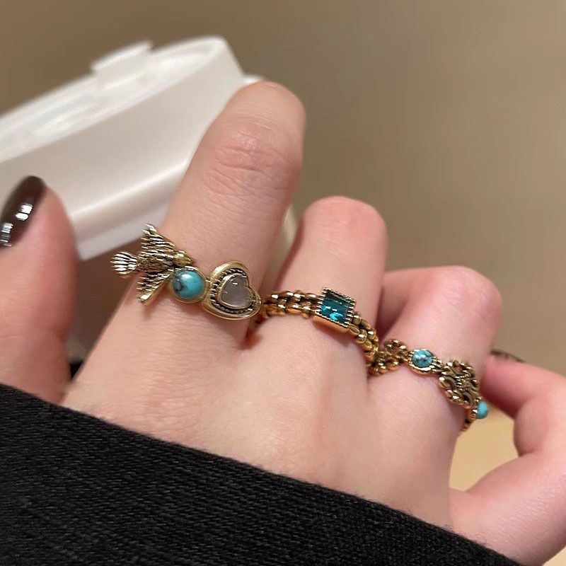 Wholesale Geometric Heart Rhinestone Ring,  Adjustable Opening Alloy Crown Iris Design,  Fashion Accessory Boutique Resale
