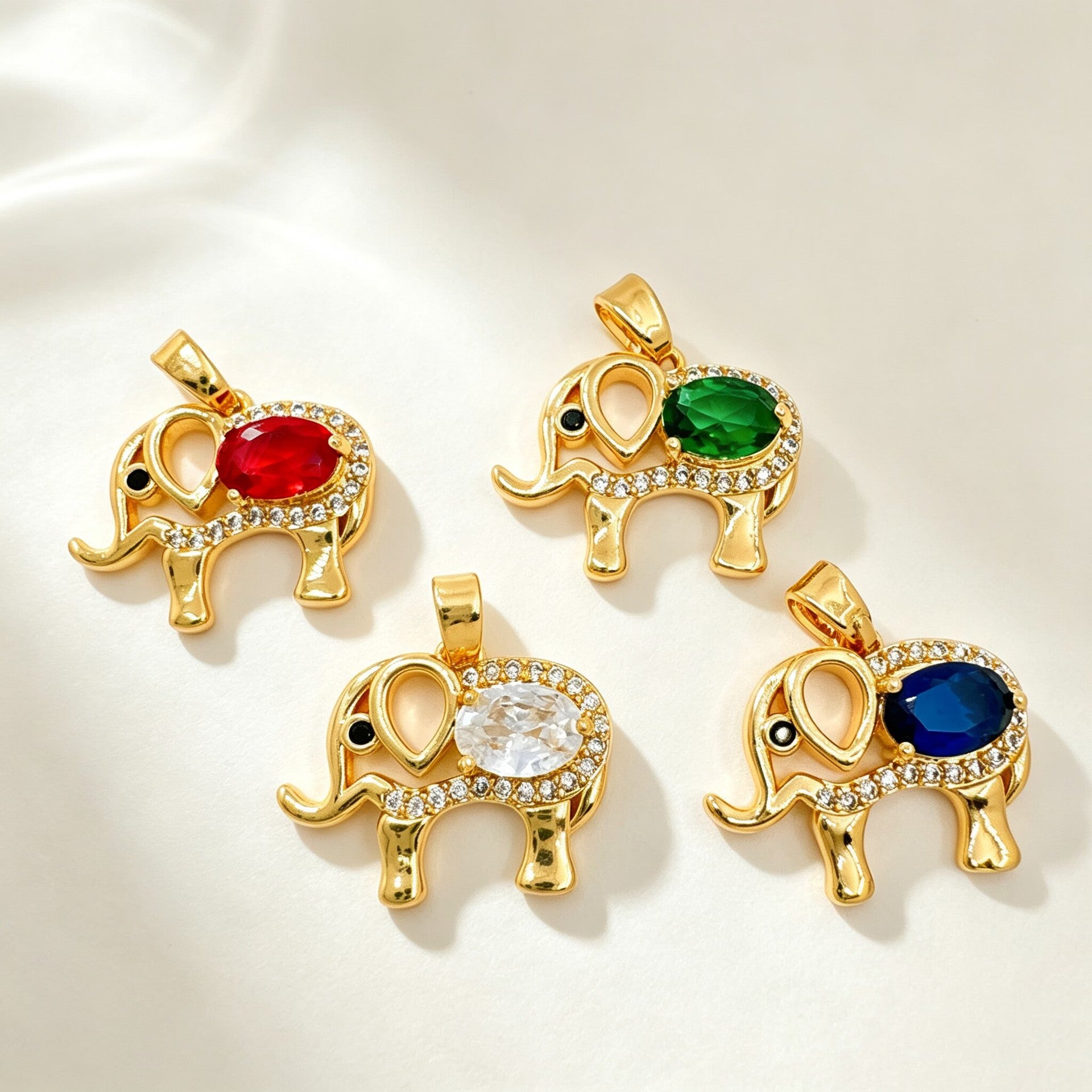 Wholesale Stylish Elephant Pendant Necklace