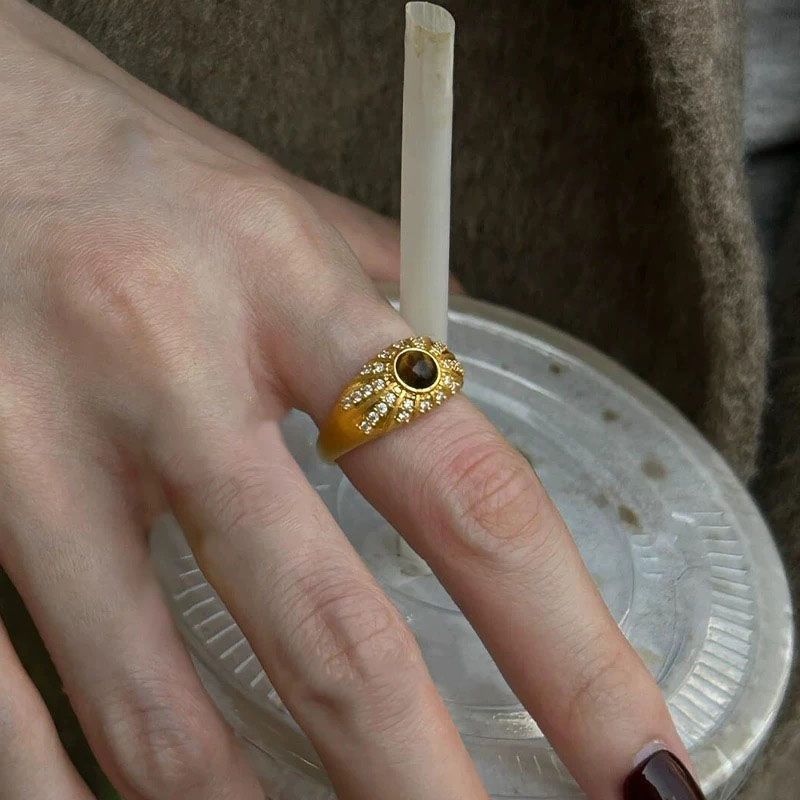 Wholesale Tiger Eye Oil Painting Palace Style Stacking Ring – Boutique Resale Fashion Accessory
