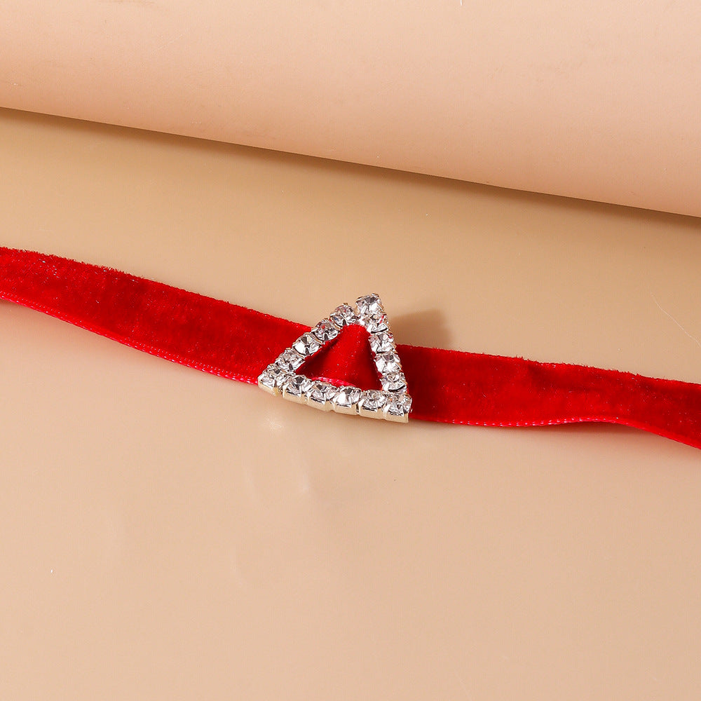 Wholesale Velvet Geometric Necklace Valentine's Day Clavicle Necklaces ACC-NE-YueSen016