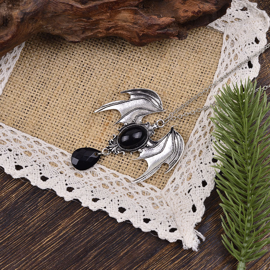 Wholesale Electroplated Zinc Alloy Gothic Bat Wing Pendant Necklace,  Trendy  Jewelry Accessory
