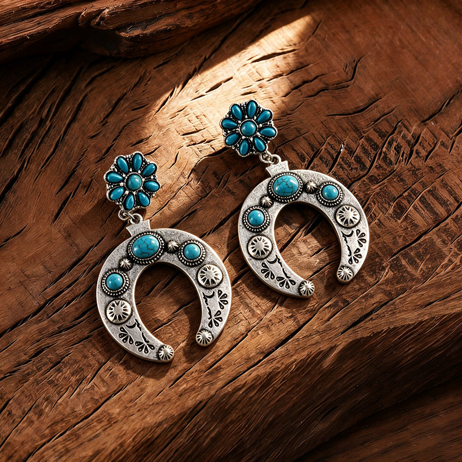 Wholesale Zinc Alloy Electroplated Retro Horn Flower Earrings Bohemian Ethnic Style Jewelry Accessory