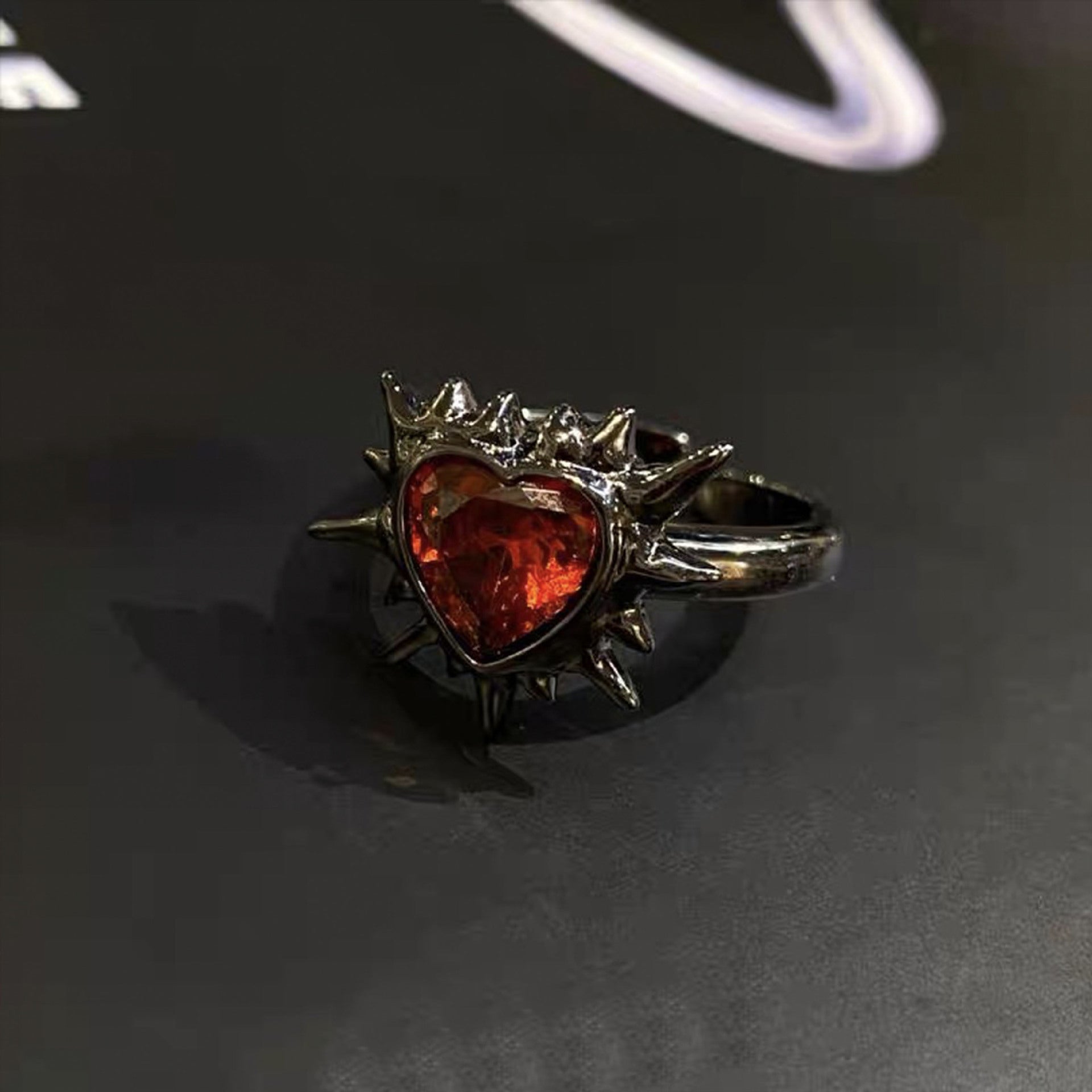 Wholesale barbed love diamond dark lava ring couple punk vintage open ring holiday gift