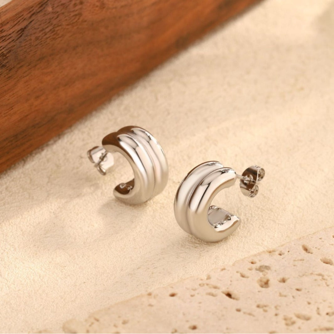 Wholesale stainless steel electroplated round gold two-tone C-shaped earrings