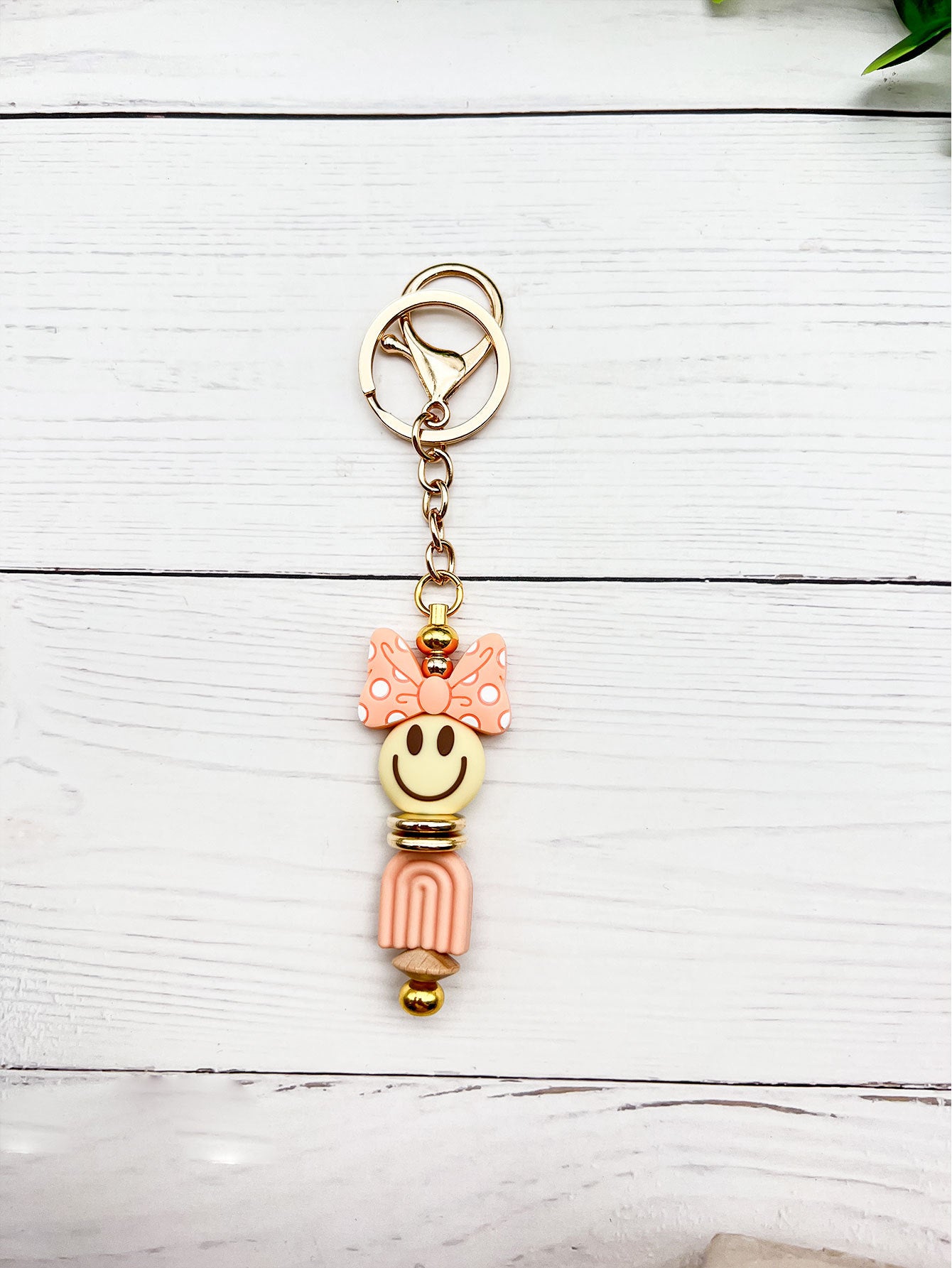 Wholesale Cute Smiley Dot Bowknot Silicone Beaded Keychain ACC-KC-JiuYa006