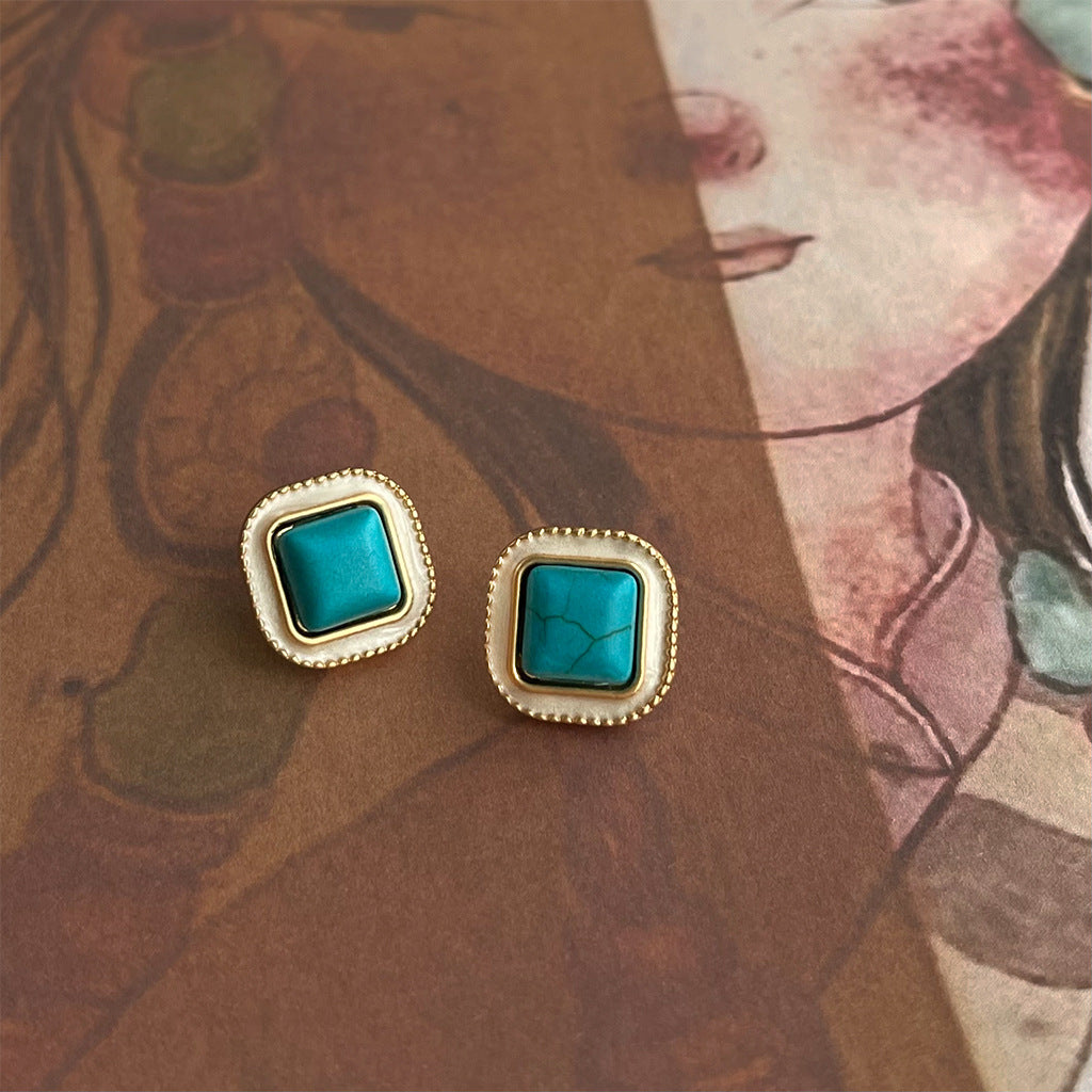 Wholesale  turquoise earrings retro light luxury earrings