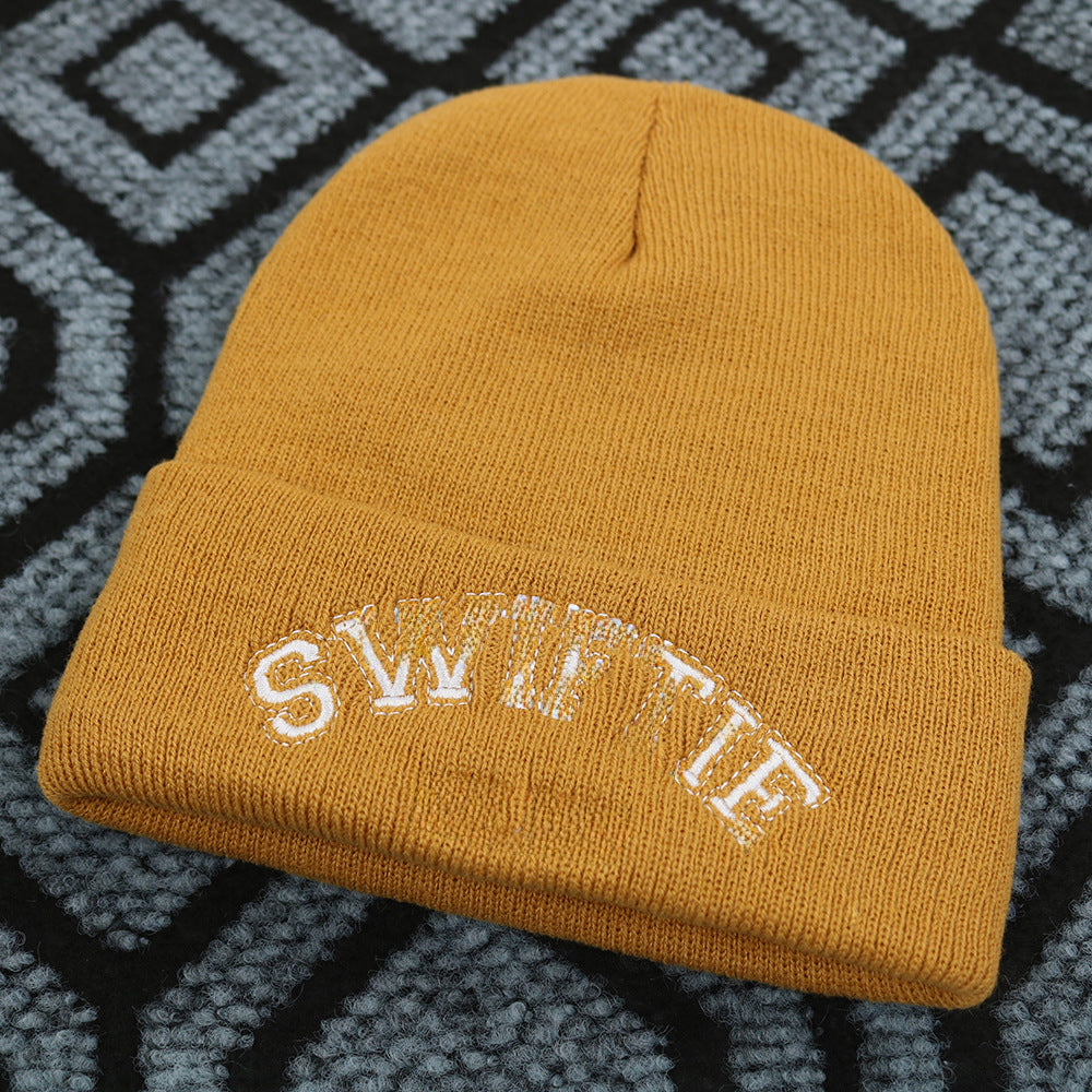 Wholesale letter knitted beanies