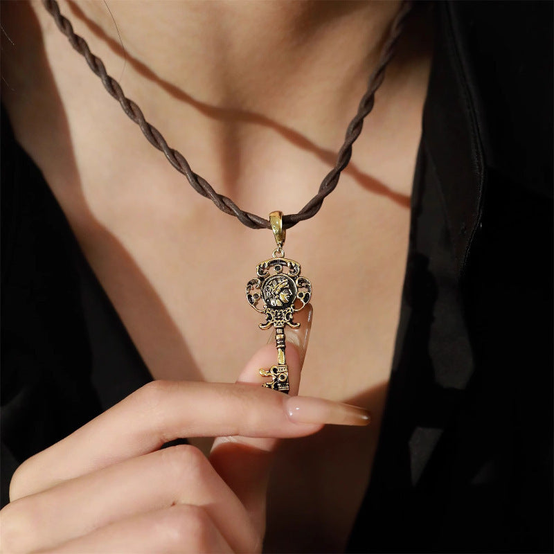 Wholesale Owl Key Pendant Fashion Retro Distressed Versatile Necklace Vintage Necklace ACC-NE-Wanshen006