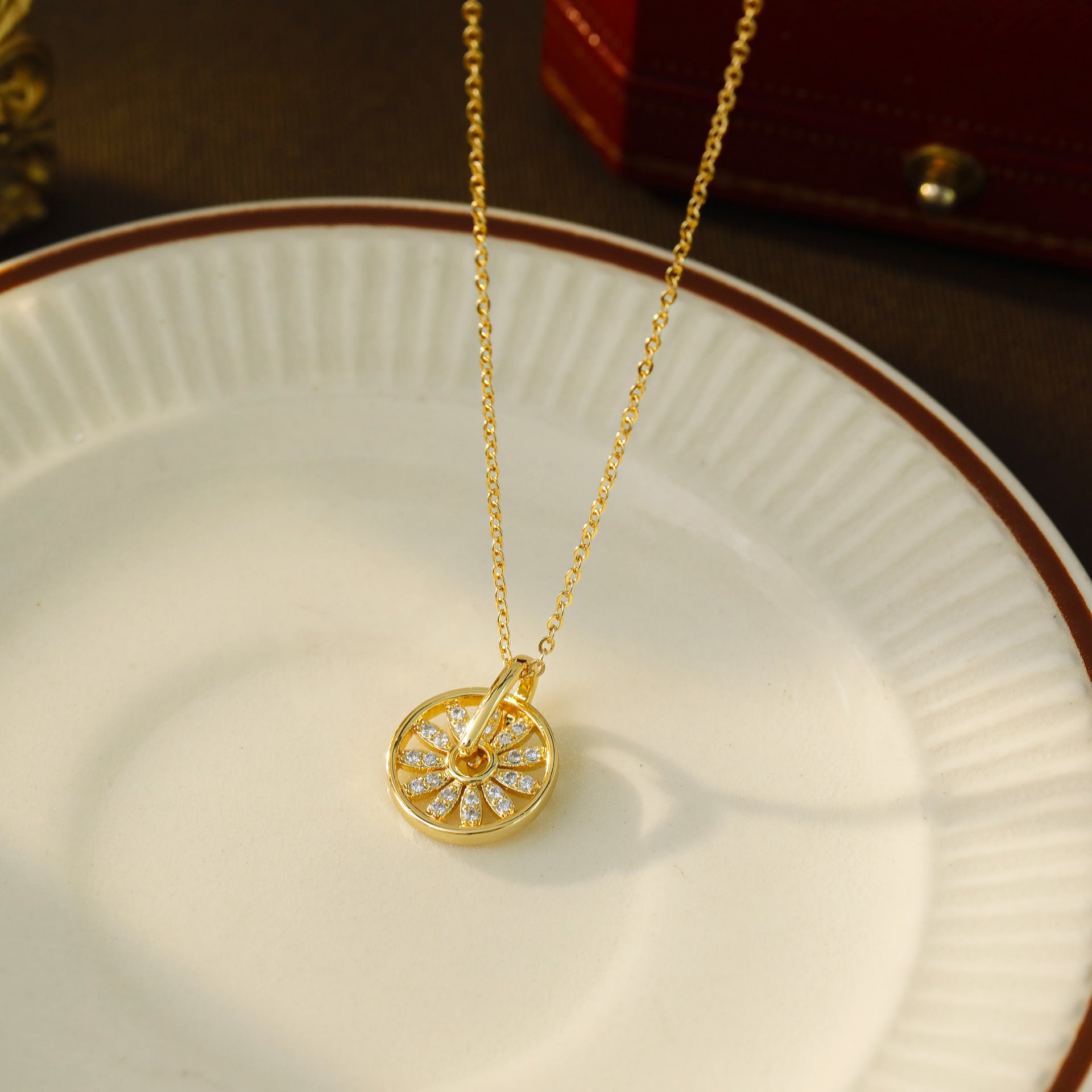 Wholesale  Light Luxury Small Windmill Pendant Necklace