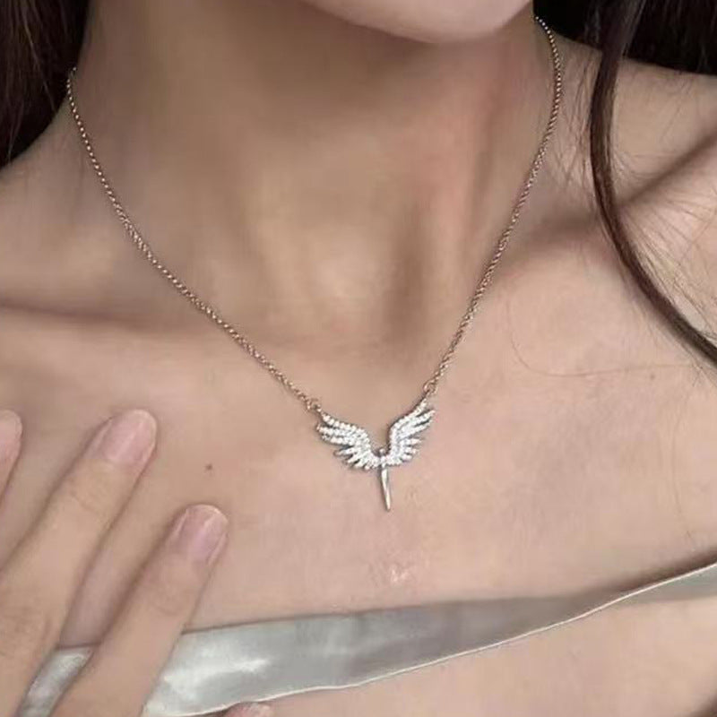 Wholesale Men' s Cross-Border New Fashion Angel Wings Necklace Women' s Clavicle Chain Creative Wings Micro-Embedded Pendant Accessories