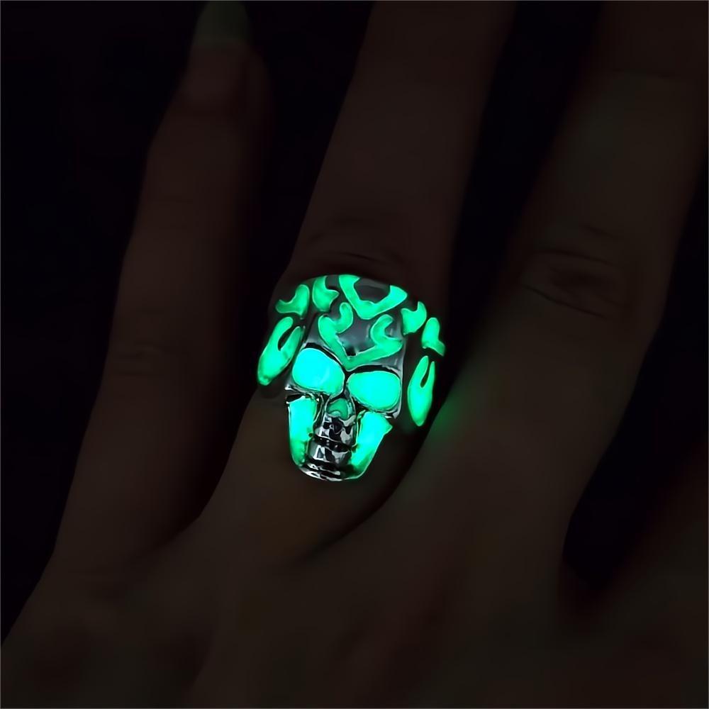 Wholesale  Retro Flame Pattern Skull Luminous Ring  Ring