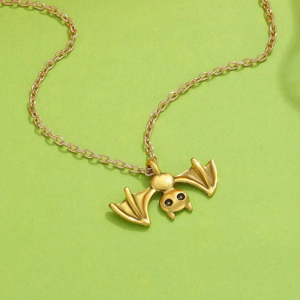 Wholesale Gothic Bat Pendant Necklace  Vintage Trendy Jewelry Fashion Accessory
