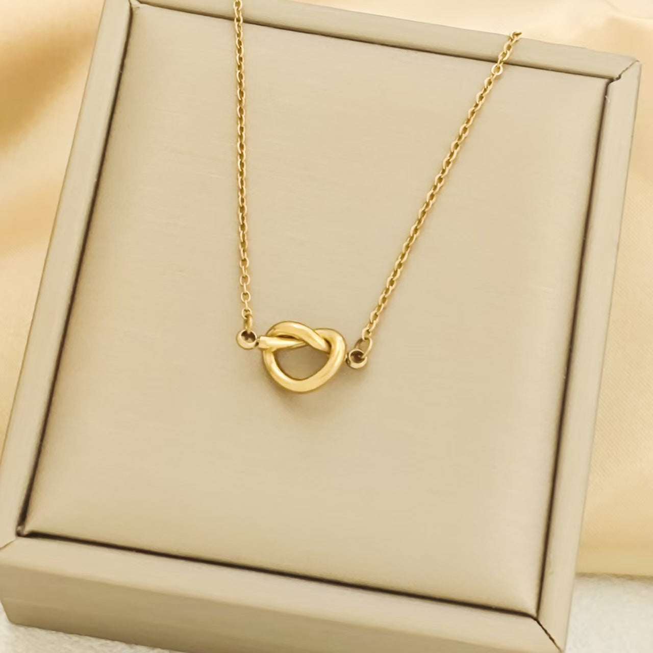Wholesale Trendy Love Knot Earrings Titanium Steel Fashion Jewelry Accessory for Women