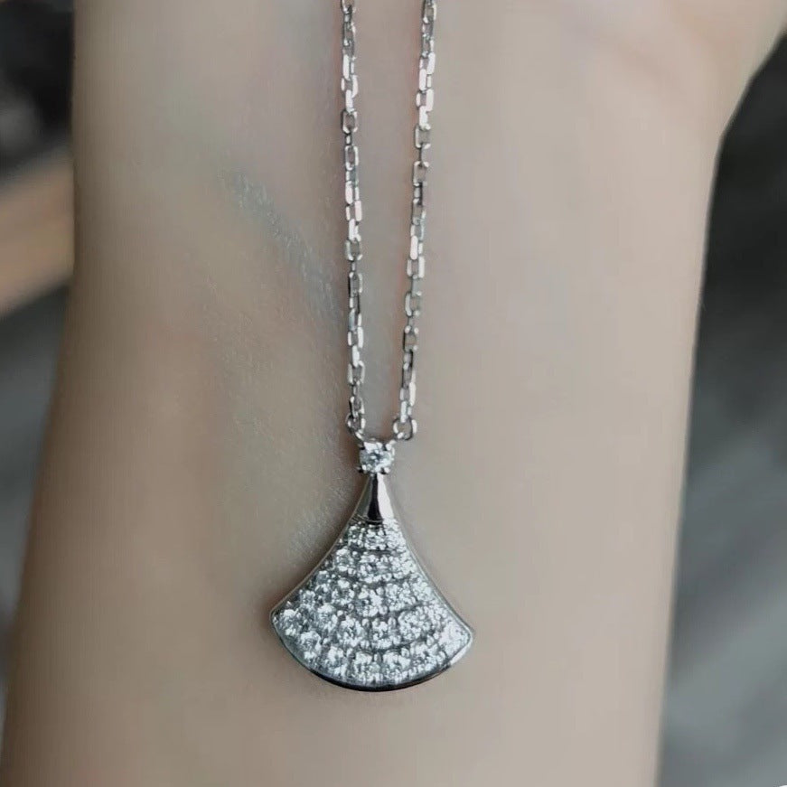 Wholesale Ins Style Fan-Shaped Diamond Necklace,  Layering Jewelry Fashion Accessory for Gift and Boutique