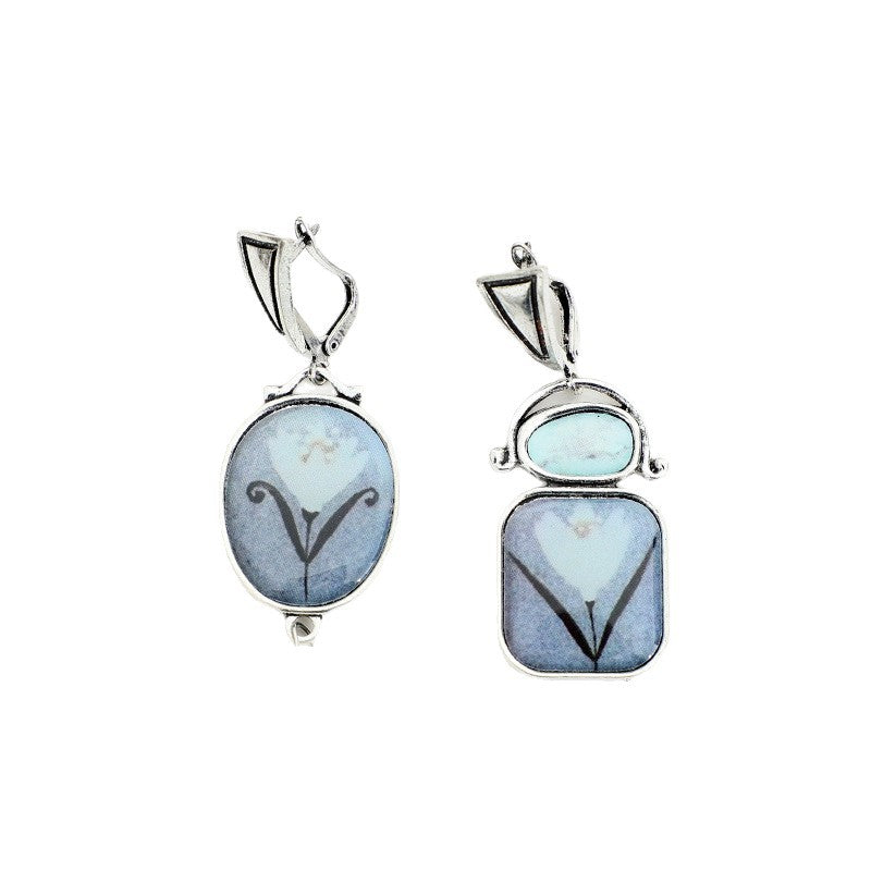 Wholesale Niche artistic enamel flower pendant,  antique silver square/ oval necklace,  natural pearl vintage collarbone design.