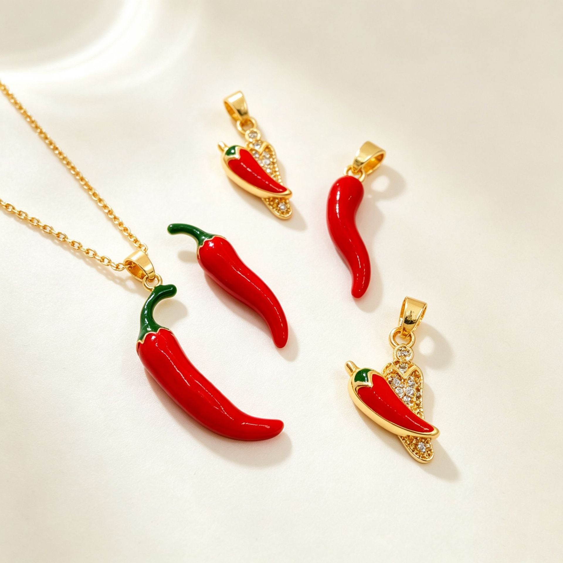 Wholesale Gold Plated Copper Pepper Pendant Necklace Fashion Jewelry Accessory