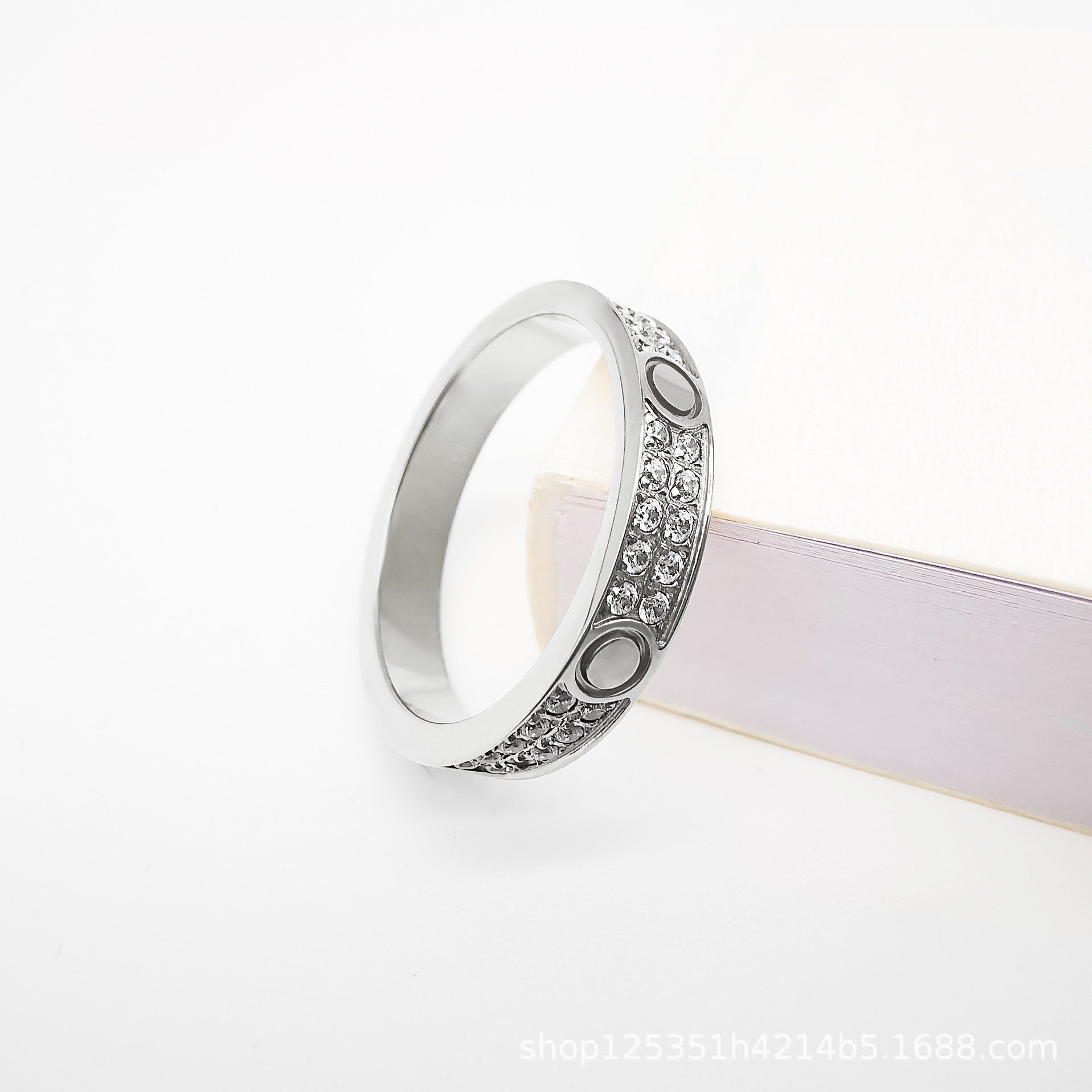 Wholesale Fashion Titanium Steel Starry Rose Gold Diamond-Encrusted Couple Ring Jewelry Accessory