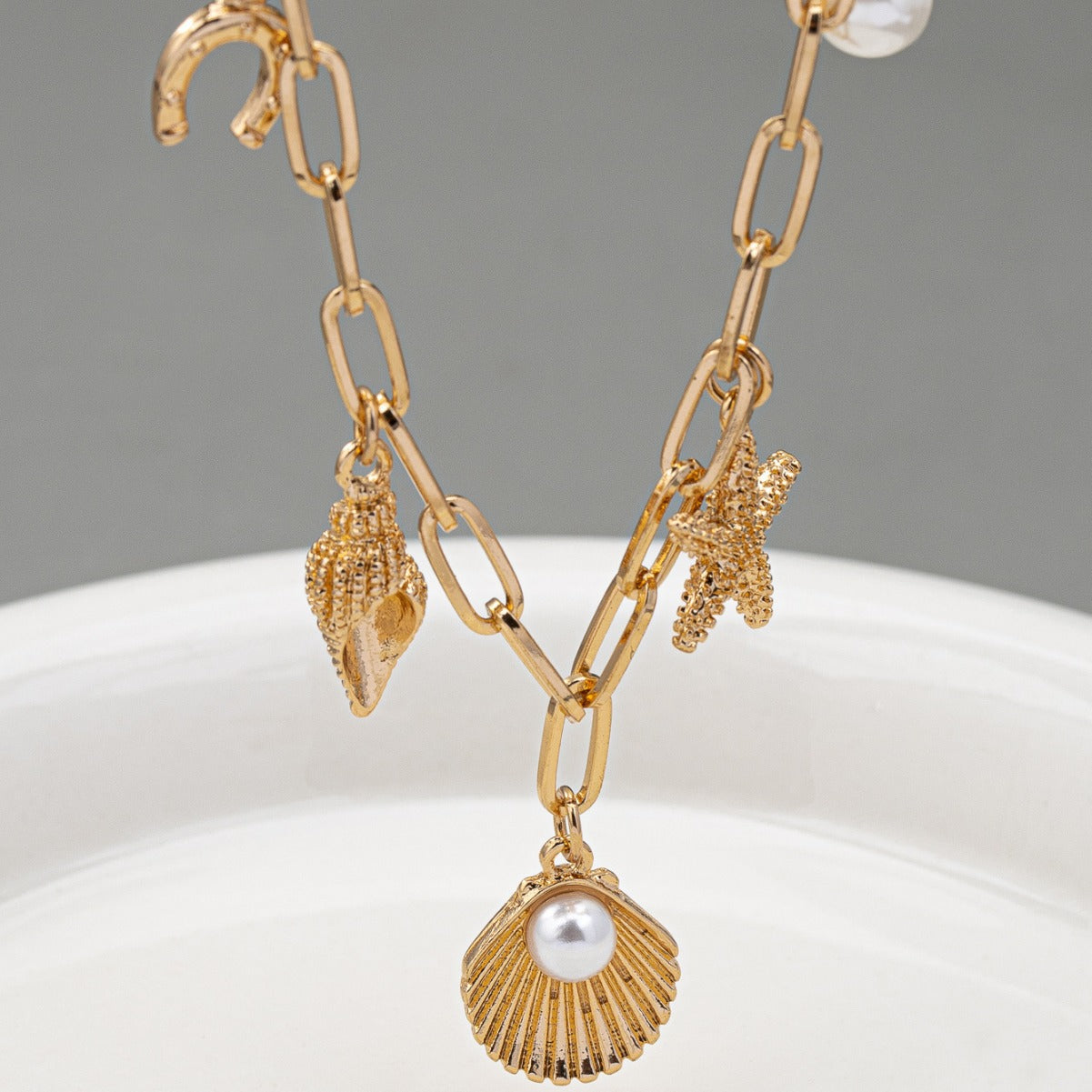 Wholesale Marine Series Shell Diverse Pendant Pearl Necklace