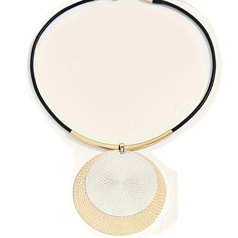 Wholesale  Exaggerated Pattern Double Round Pendant Necklace