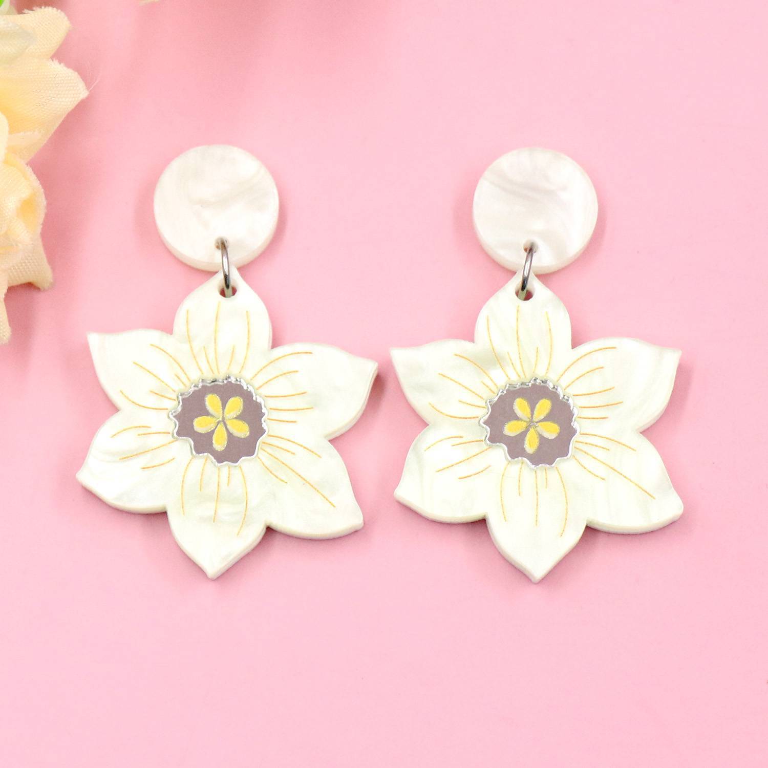 Wholesale Acrylic Easter Handmade White Shell Black Shell Double Layer Flower Earrings