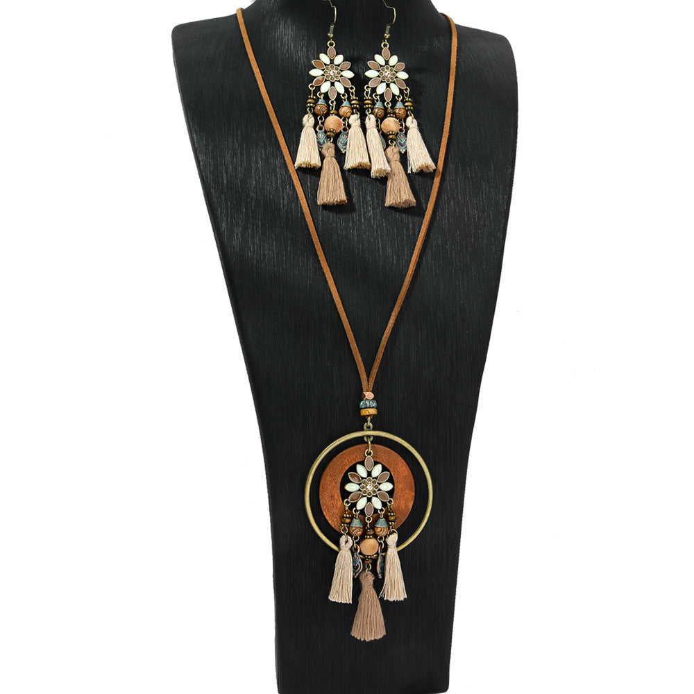 Wholesale Alloy Electroplated Bohemian Jewelry Set Earrings Necklace for Women Fashion Accessory
