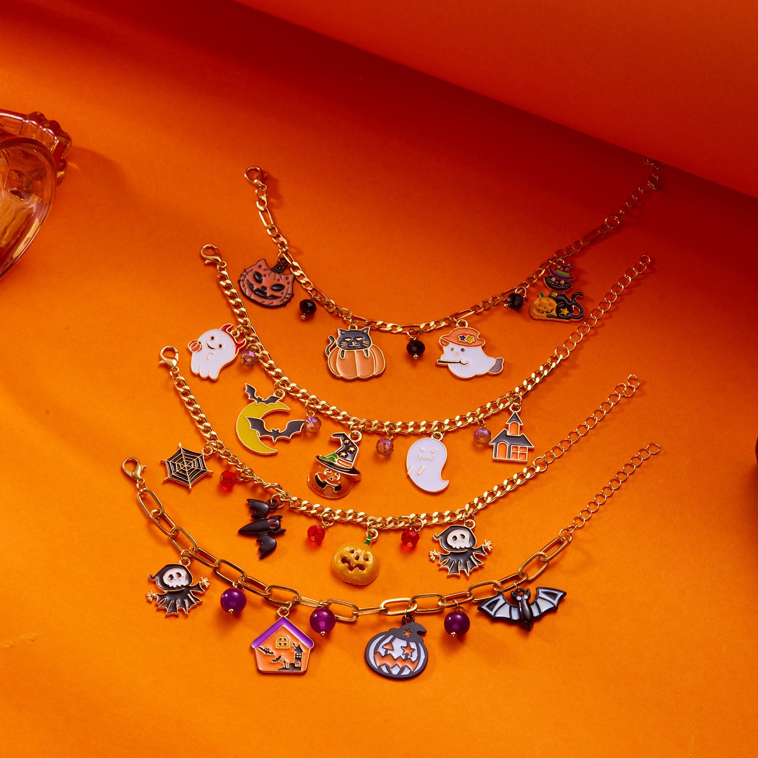 Wholesale Halloween Bracelet Cute Cat Ghost Evil Funny Bat Spider with Paper Card Pendant Bracelet