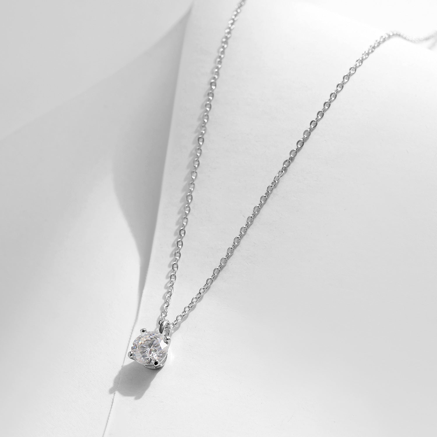 Wholesale  1 karat diamond s925 sterling silver Light luxury all-match clavicle chain necklace