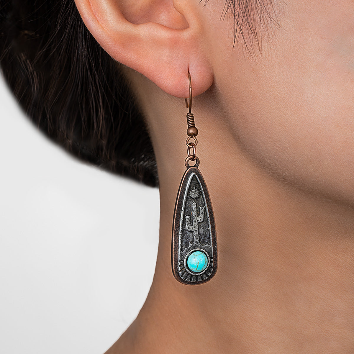 Wholesale retro Western style alloy teardrop pendant necklace and earrings