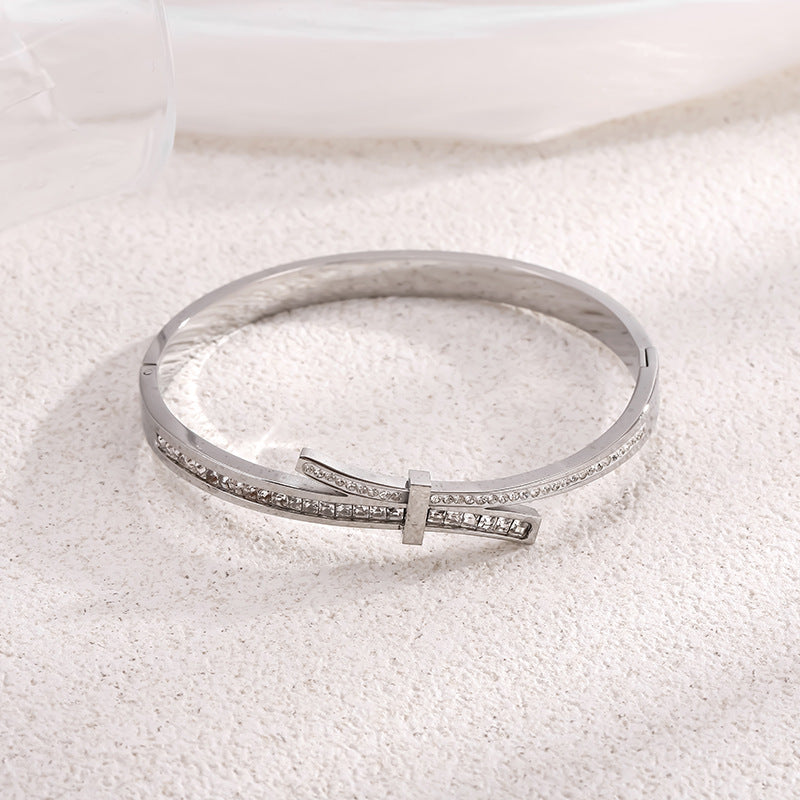 Wholesale Light Luxury Niche 18k Diamond Bracelet ACC-BT-Liyan006