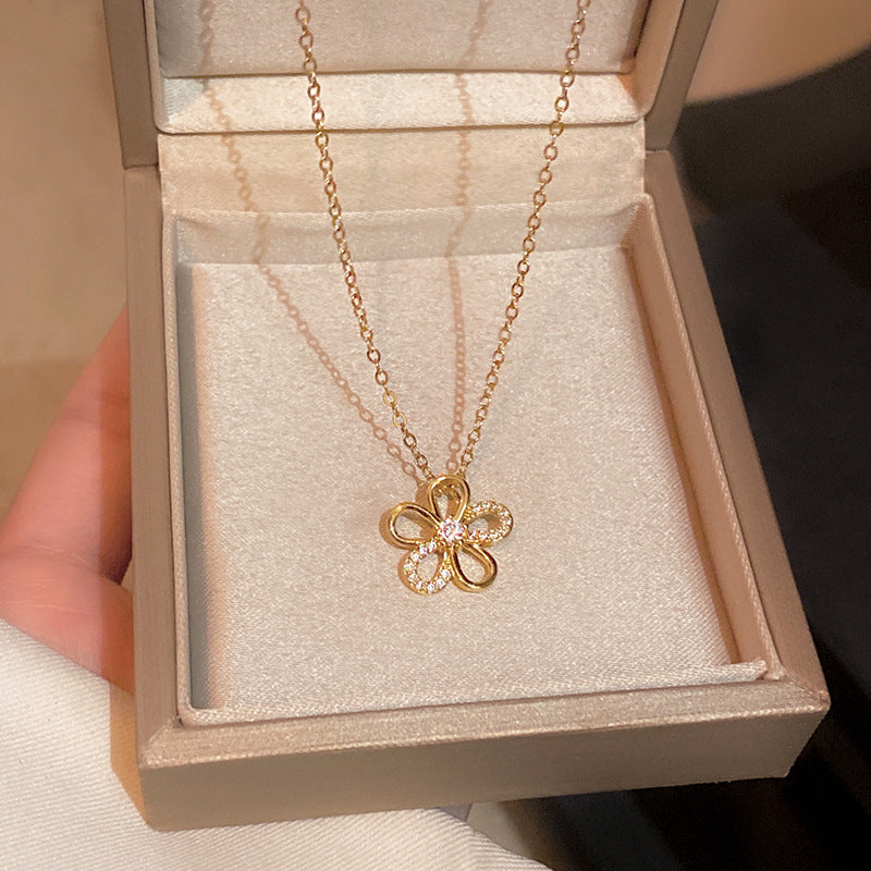 Wholesale Titanium Steel Collarbone Necklace with Zircon and Pearl Pendant