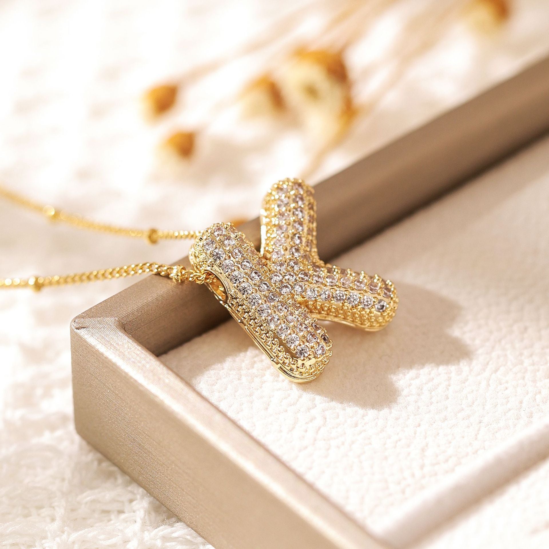 Wholesale Copper Gold Plated Zircon Clavicle Chain Birthday Balloon Letter Necklace ACC-NE-MeiWeite004