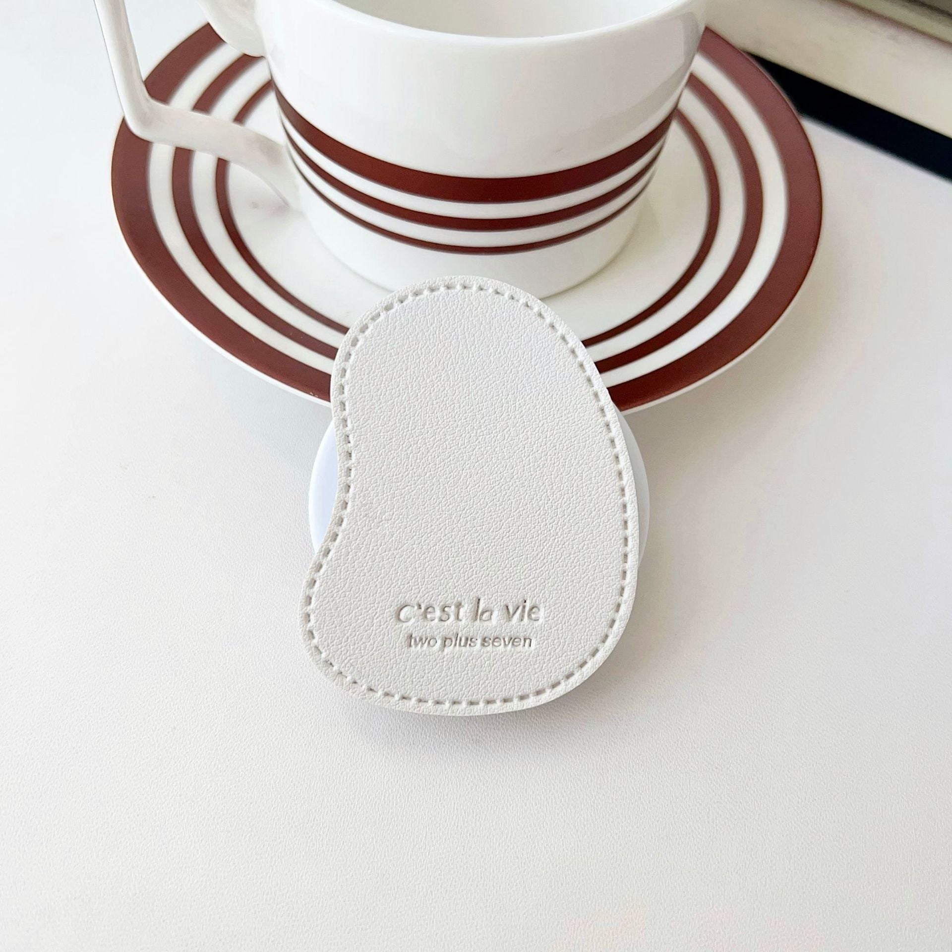 Wholesale Film-textured potato-shaped creative phone holder