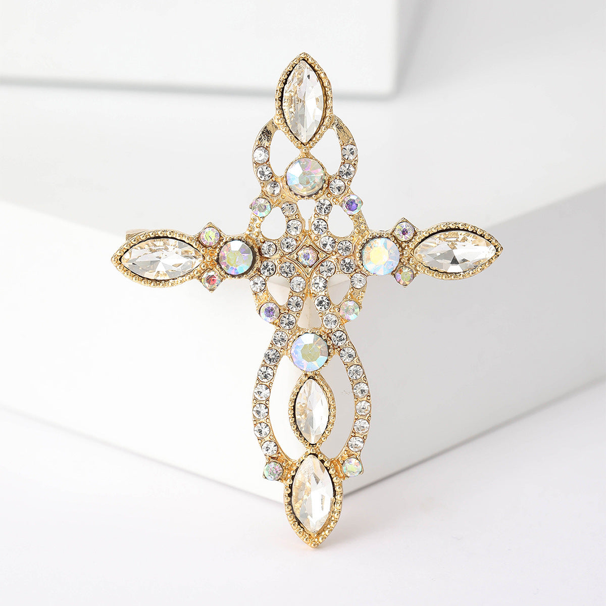 Wholesale Gold Retro Rhinestone Cross Brooch Trendy Coat Sweater Boutique Fashion Accessory