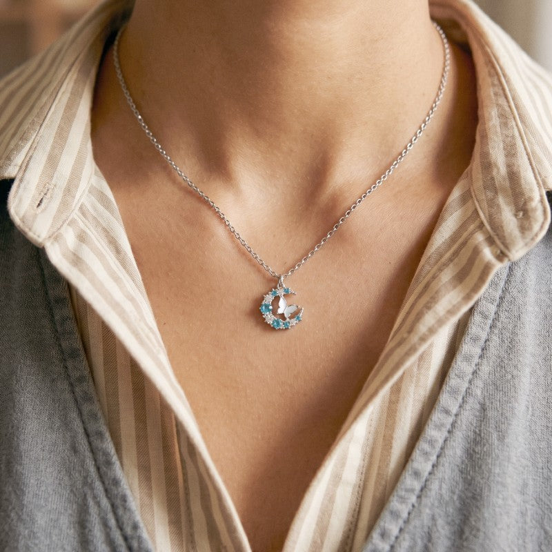 Wholesale Moon Butterfly Zircon Necklace Alloy Clavicle Chain Women S Fashion Jewelry Accessory Chic Casual Everyday Wear Boutique Resale