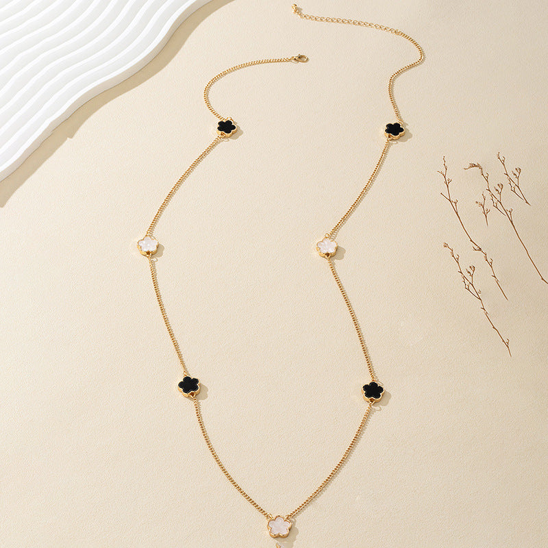 Wholesale Lucky Five-Leaf Clover Alloy Necklace Long Chain Fashion Accessory for Women Gift Boutique Resale
