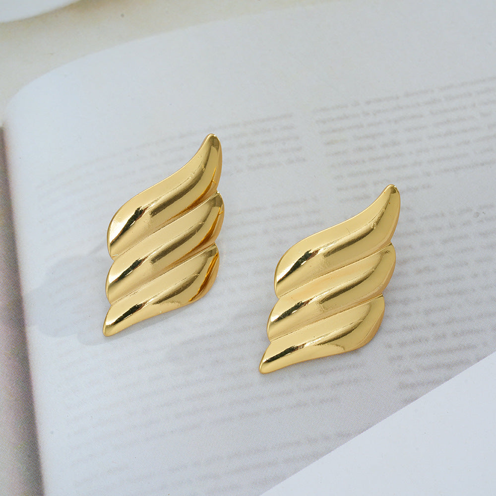 Wholesale Chic Flower and Butterfly Design Titanium Steel Earrings Fashion Jewelry Accessory for Party Wear
