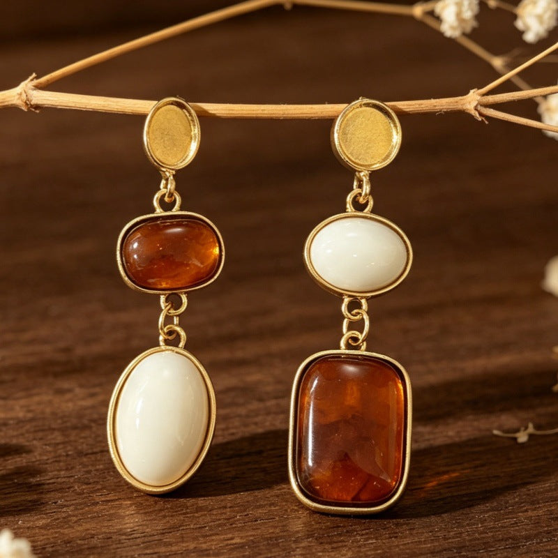 Wholesale Retro Geometric Earrings Amber Cream Contrast Irregular Alloy Fashion Accessory Gift