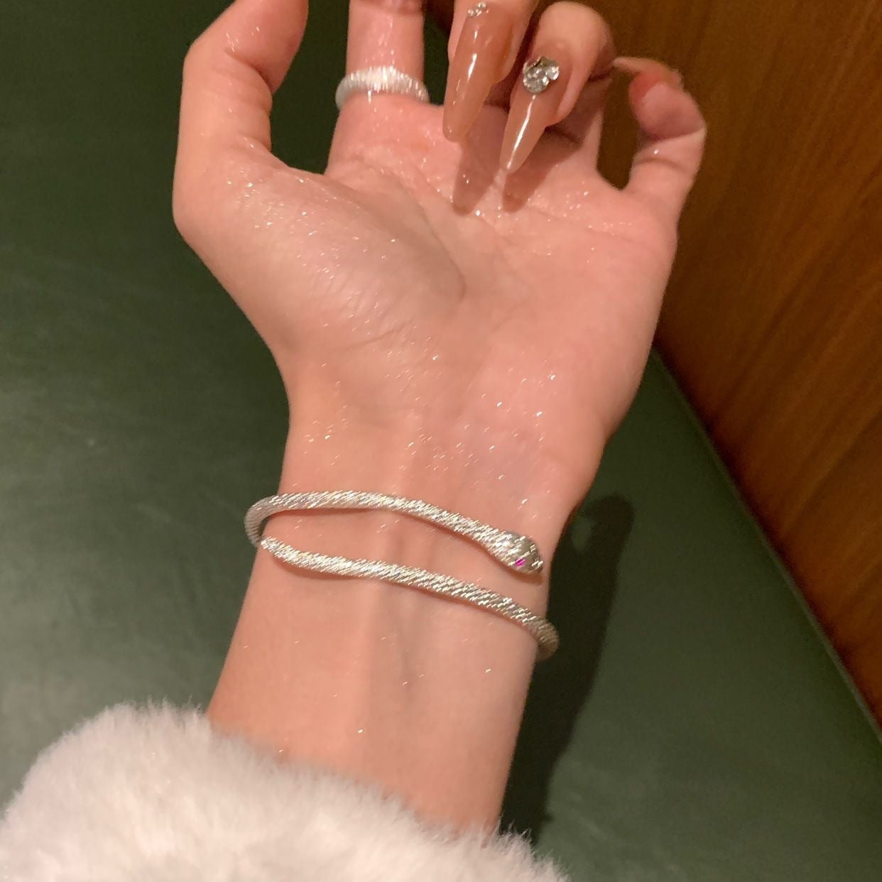 Wholesale Silver Snake Design Adjustable Alloy Bangle Bracelet Jewelry Accessory For Gift Boutique Resale