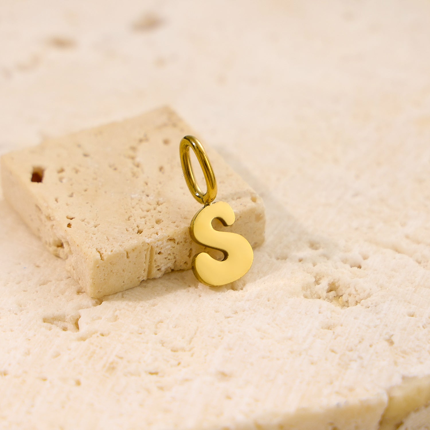 Wholesale Stainless steel 26 English small letter pendant