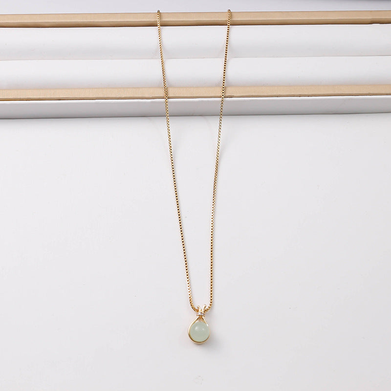 Wholesale  Retro Emerald Gradient Peace Button Necklace