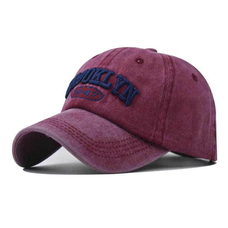 Wholesale Fashionable embroidered letters baseball cap