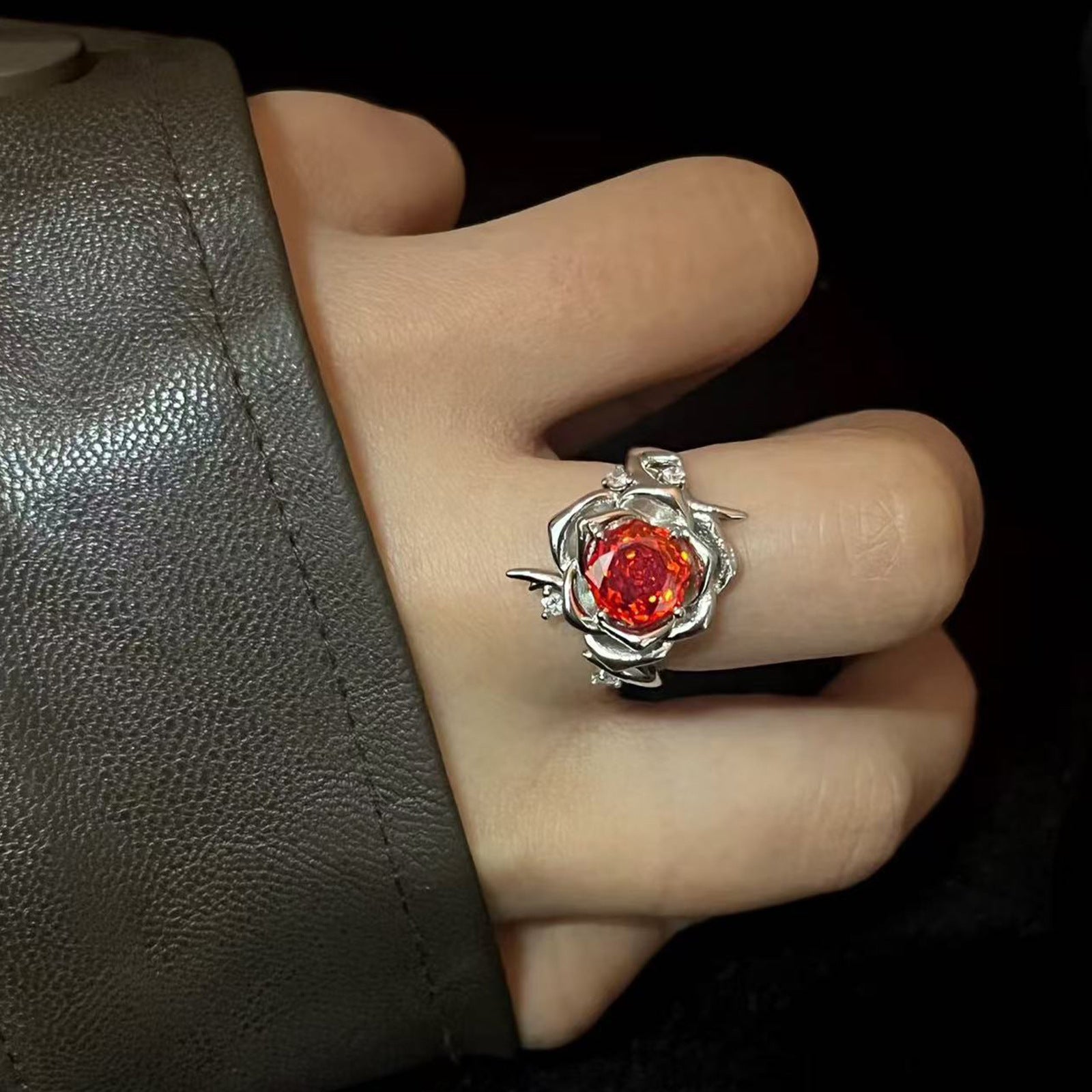 Wholesale Bestselling Rose Ring,  3D Octagonal Cut Millennium Red Rose with Center Diamond,  High-End Women' s Gift