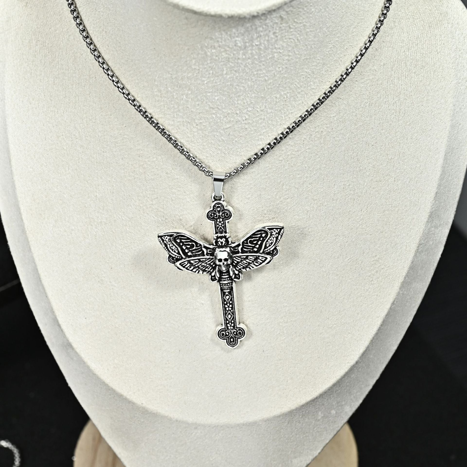 Wholesale Retro Vintage Cross Pendant Necklace For Men Stainless Steel Long Chain Chic Fashion Jewelry Accessory Gift