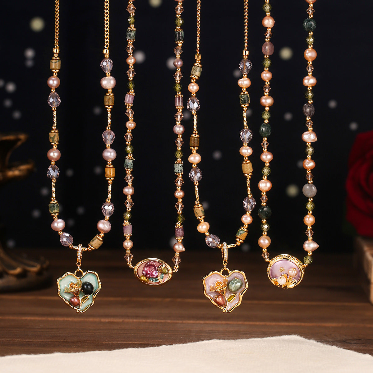 Wholesale Beaded Vintage Drop Glaze Oil Painting Necklace Light Luxury  Clavicle Chain